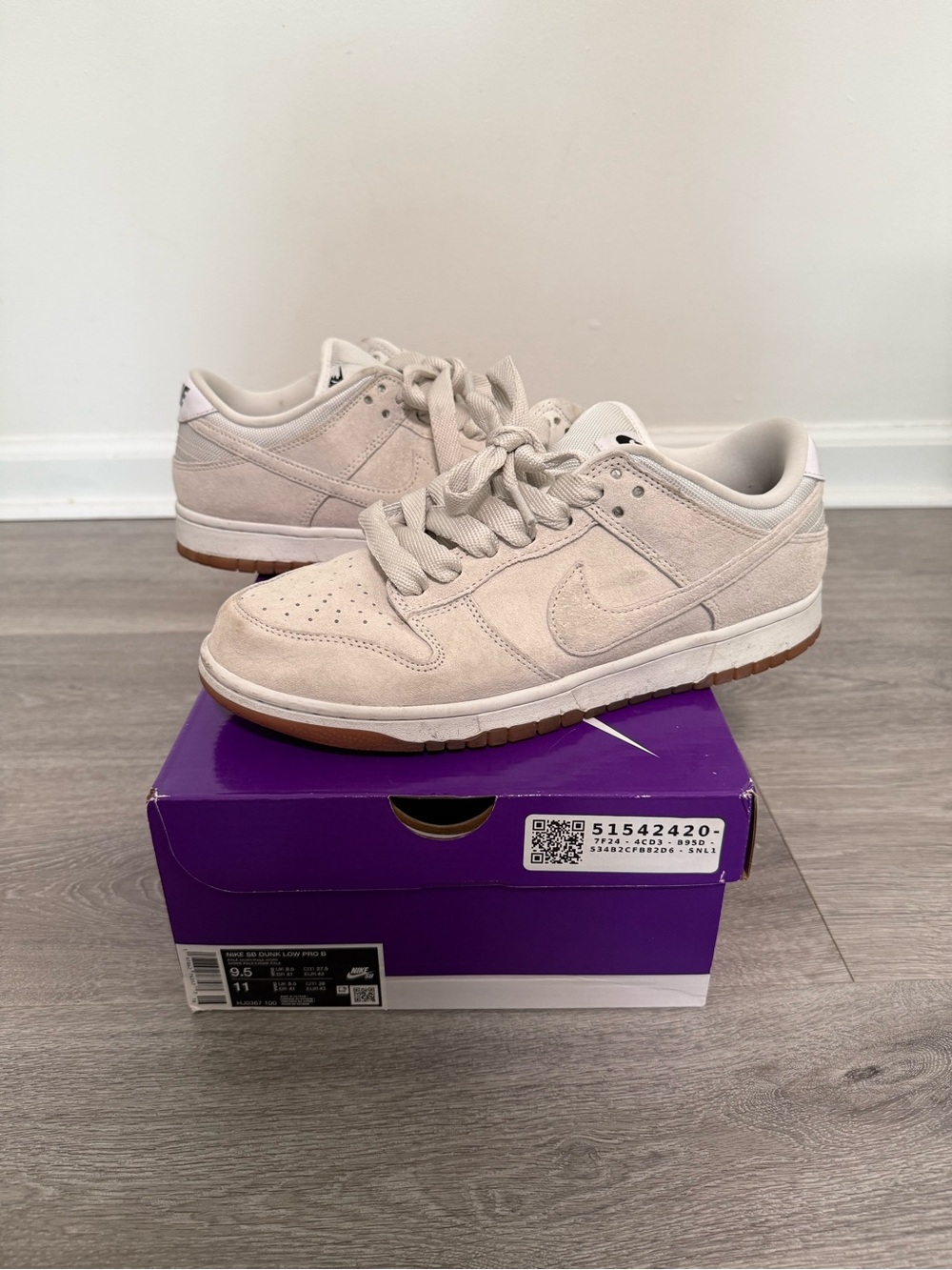 Nike SB Dunk Low Pro B in pale ivory